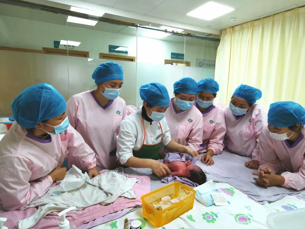 乳源妇婴监护型护送